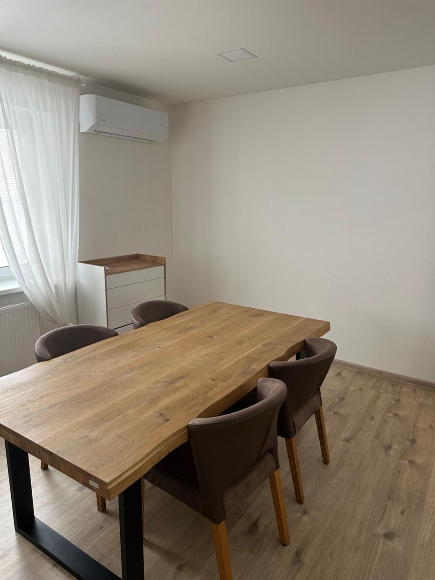 Pritluky Horni Apartment Břeclav Екстериор снимка